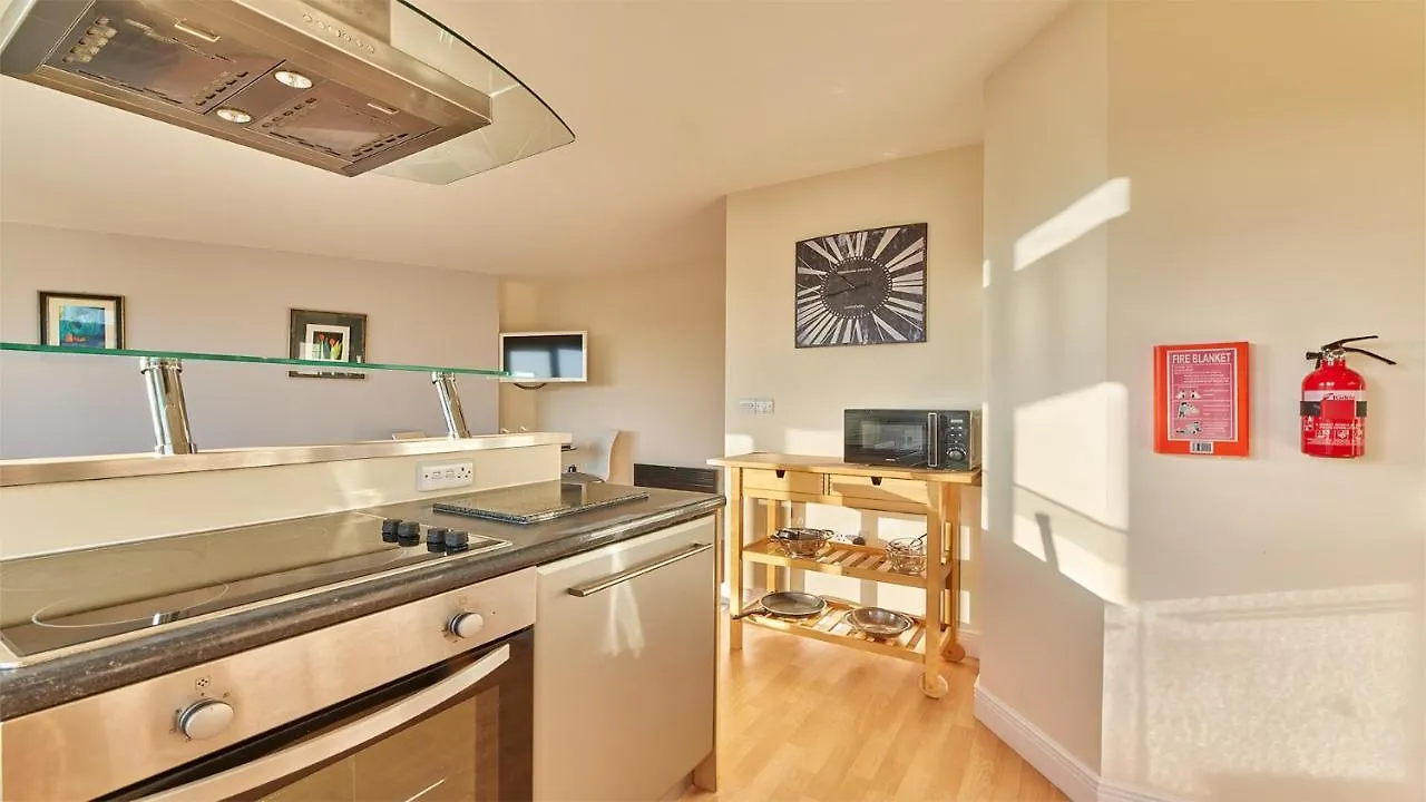 Magpie - Properties Unique Apartment Newcastle upon Tyne 0*,
